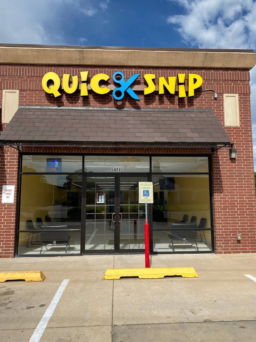 Quick Snip | 10721 N May Ave STE C, Oklahoma City, OK 73120, USA | Phone: (405) 463-3838