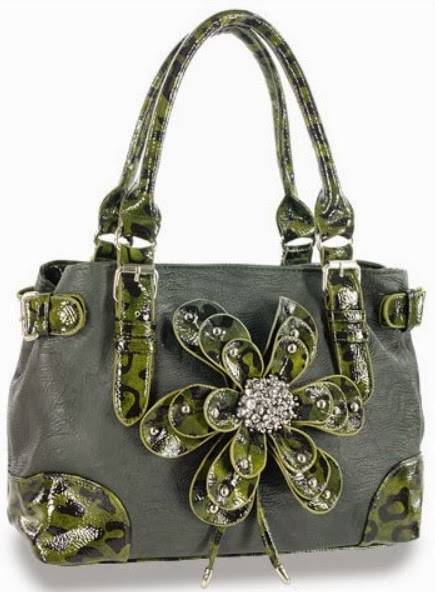 Belle Handbags & Shoes | 4040 W Craig Rd # 103, North Las Vegas, NV 89032, USA | Phone: (702) 834-7241