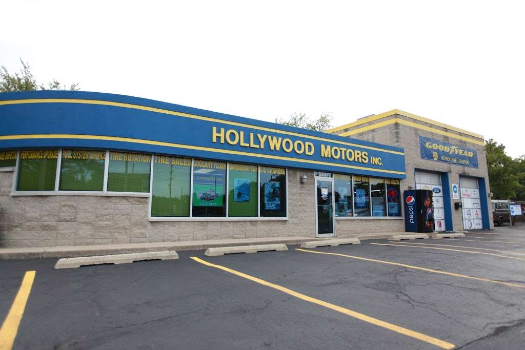 Hollywood Motors Inc | 3637 Woodside Ave, Brookfield, IL 60513 | Phone: (708) 485-9333