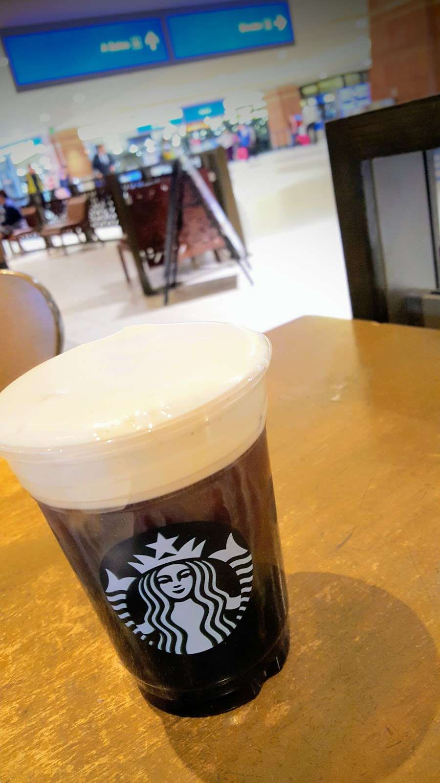 Starbucks | Terminal 4, Phoenix Sky Harbor International Airport, Phoenix, AZ 85034, USA