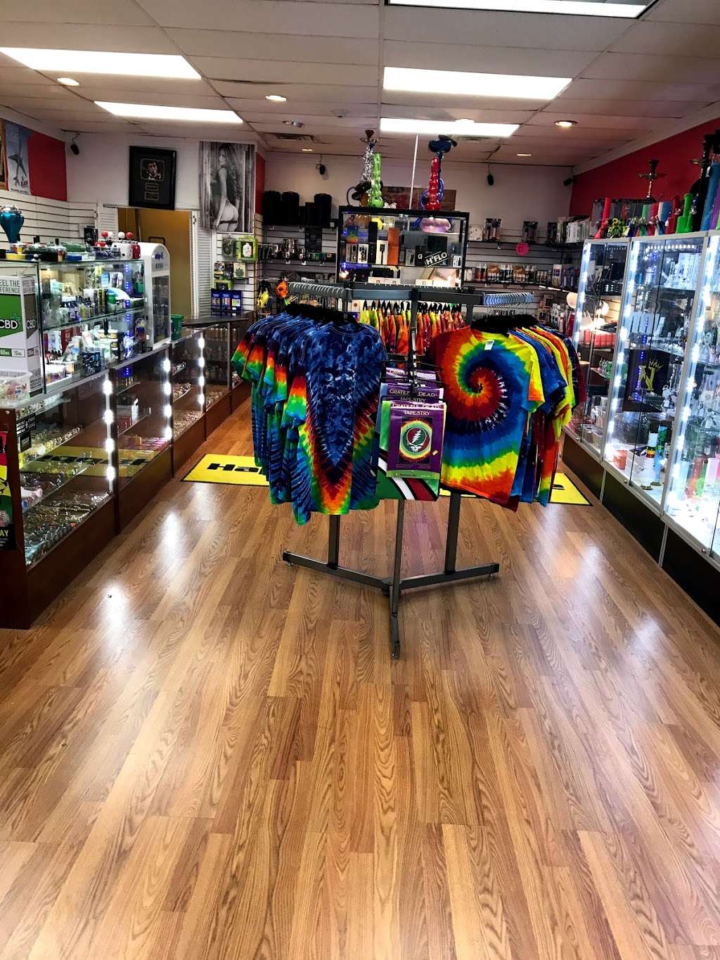 Happy Daze Vape Shop | 7657 W Saint Francis Rd, Frankfort, IL 60423, USA | Phone: (779) 333-7220