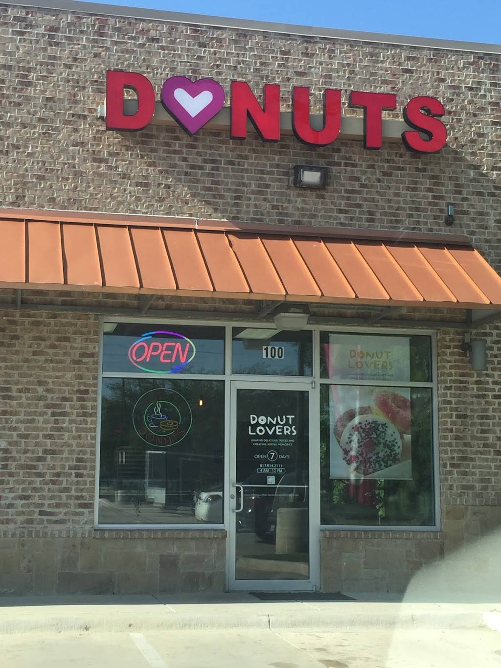 Donut Lovers | 13000 Trinity Blvd, Euless, TX 76040, USA | Phone: (817) 914-2111