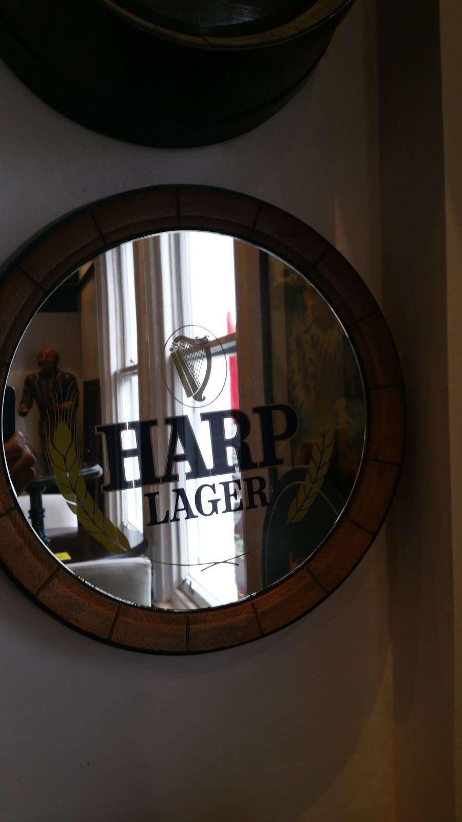Railway Hotel | 13 Station Rd, West Horndon, Brentwood CM13 3TL, UK | Phone: 01277 811340