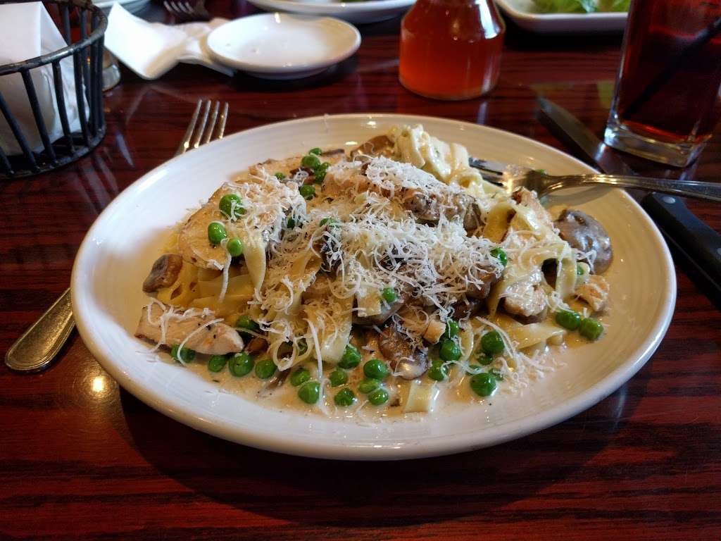 Carrabbas Italian Grill | 16431 Governor Bridge Rd, Bowie, MD 20716, USA | Phone: (301) 809-0500