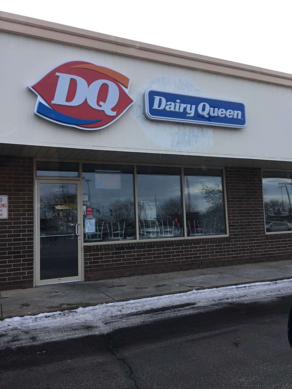 Dairy Queen (Treat) | 35 Berkshire Dr #15, Crystal Lake, IL 60014, USA | Phone: (815) 479-9818