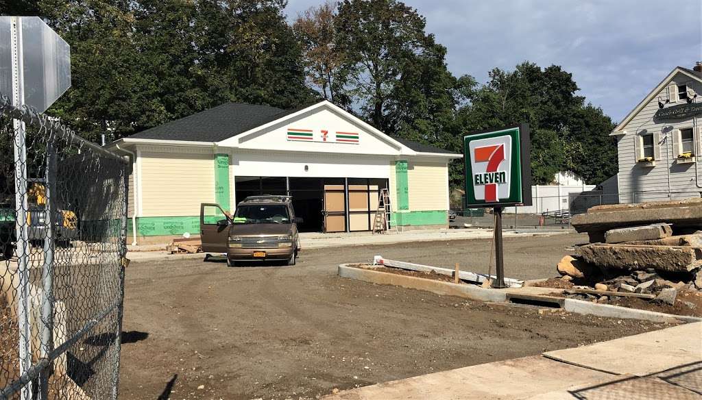 7-Eleven | 24 Pine Hollow Rd, Oyster Bay, NY 11771