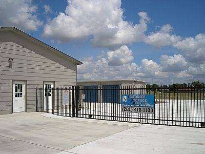 Customer Storage Plus Inc | 6235 McHard Rd, Houston, TX 77053, USA | Phone: (281) 416-1100