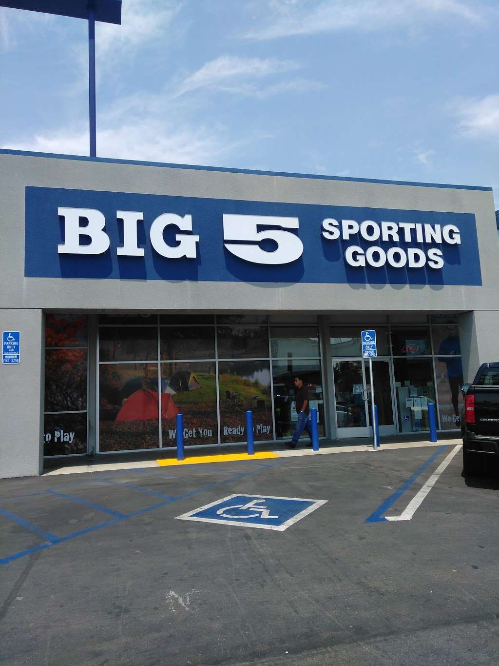 Big 5 Sporting Goods - Highland Park | 6314 N Figueroa St, Los Angeles, CA 90042, USA | Phone: (323) 982-9024