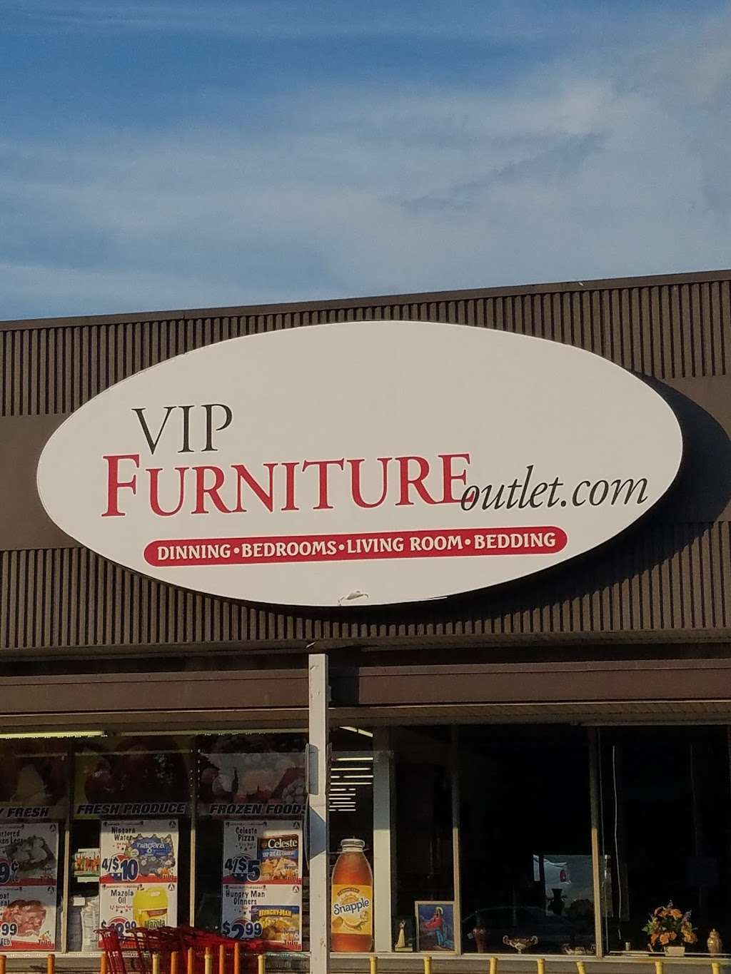 VIP Furniture Outlet | 125 Chester Ave, Yeadon, PA 19050, USA | Phone: (610) 259-2156