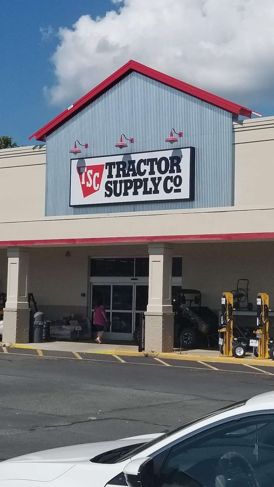 Tractor Supply Co. | 801 E Philadelphia Ave #6, Boyertown, PA 19512, USA | Phone: (610) 473-0243