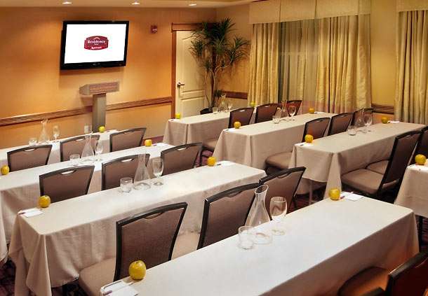 Residence Inn by Marriott Fredericksburg | 60 Towne Centre Blvd, Fredericksburg, VA 22407, USA | Phone: (540) 786-9222