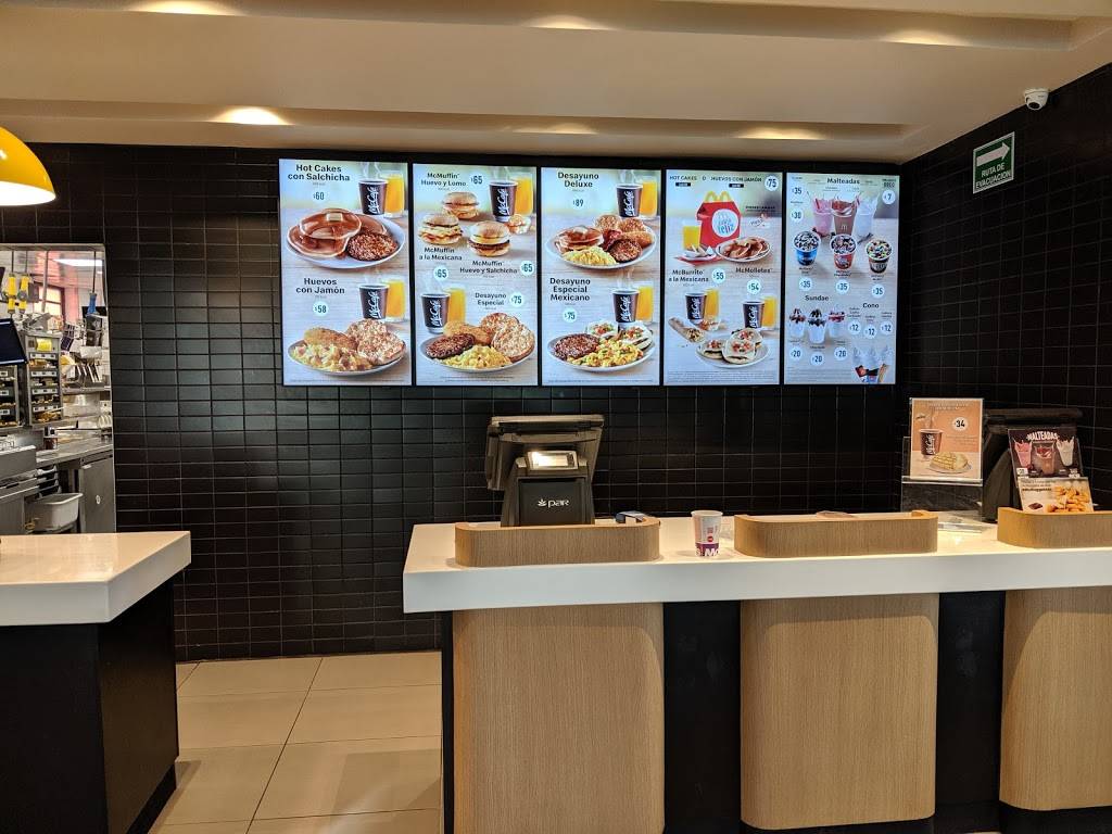 McDonalds | Av. Tecnológico 1586, Fuentes del Valle, 32500 Cd Juárez, Chih., Mexico | Phone: 800 300 3435