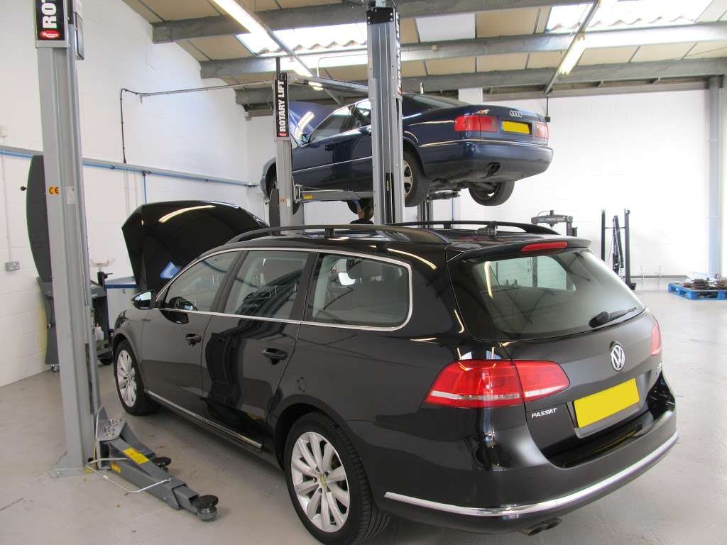 DS Autowerks | 11 Royce Rd, Crawley RH10 9NX, UK | Phone: 01293 270790