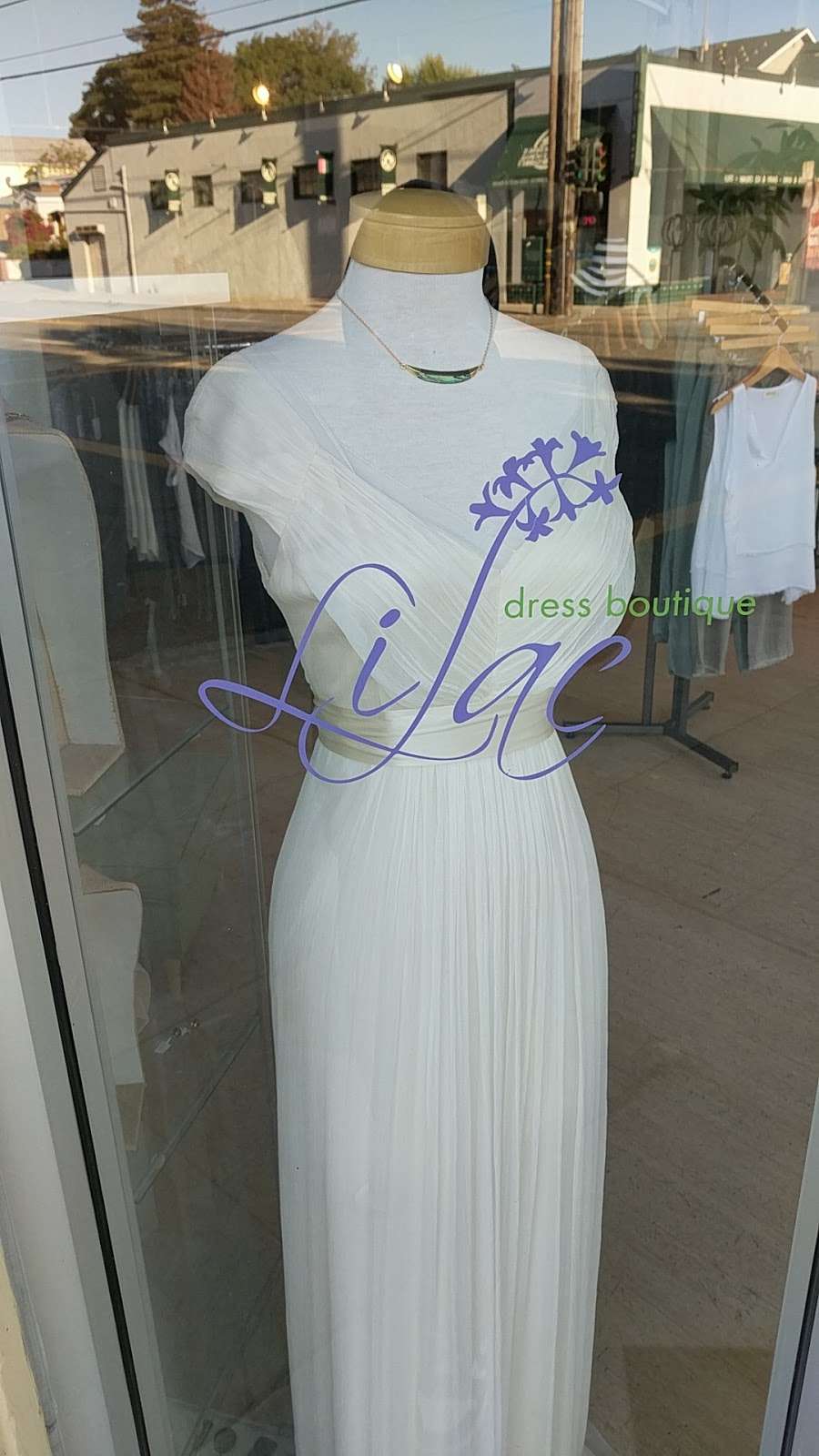 Lilac Dress Boutique | 1918 Encinal Ave, Alameda, CA 94501, USA | Phone: (510) 865-2544