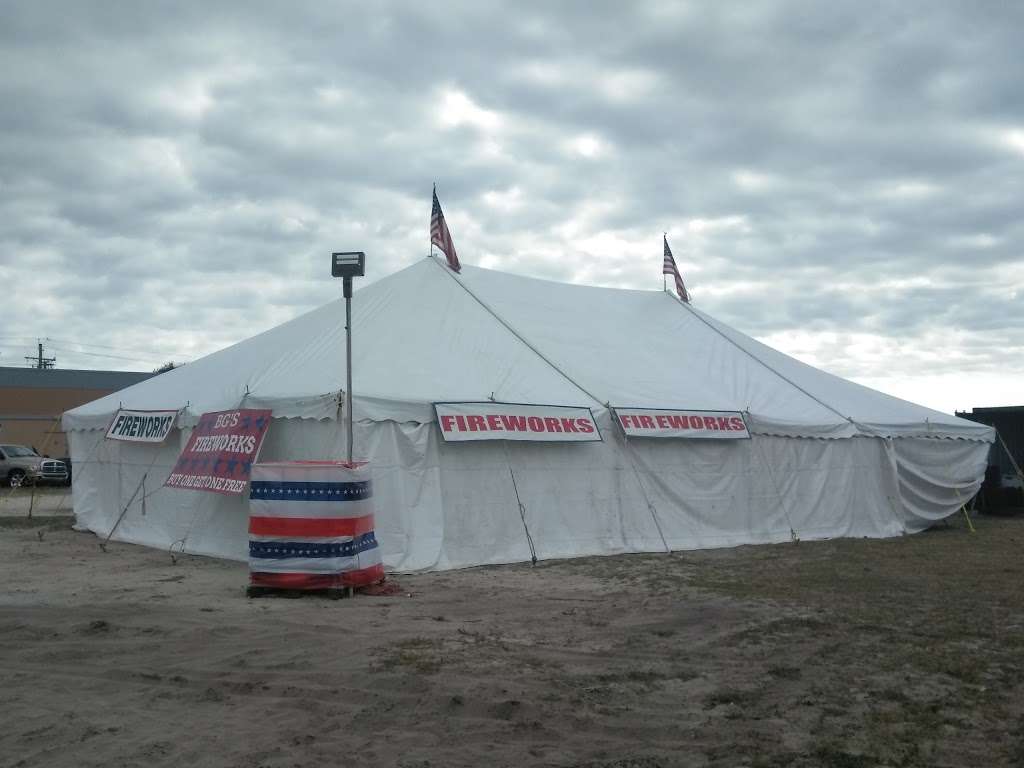 WinterHaven FireWork Tent | 0 W Lake Ruby Dr, Winter Haven, FL 33884 | Phone: (863) 899-1959
