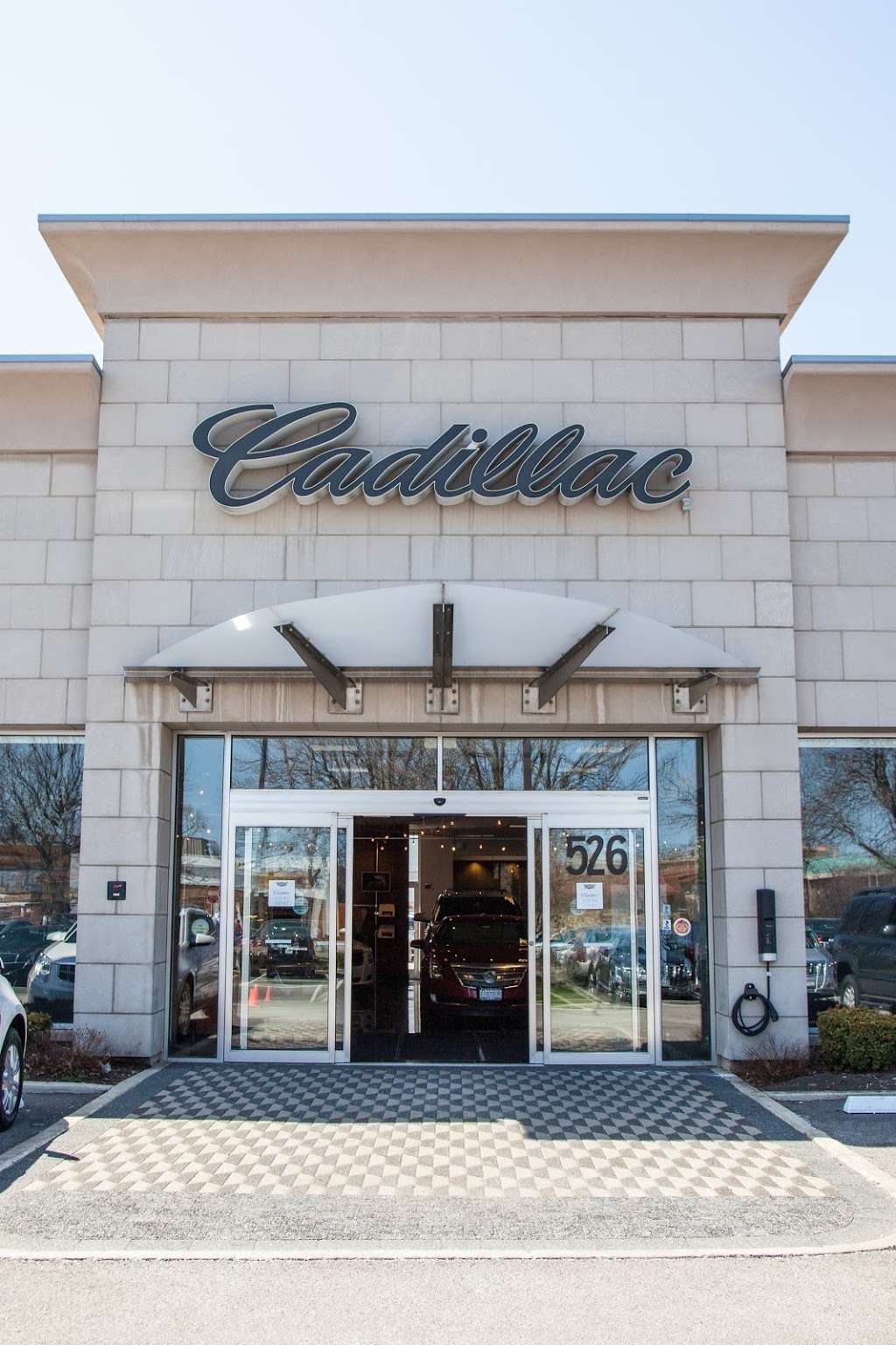 Patrick Cadillac | 5104, 526 Mall Dr, Schaumburg, IL 60173, USA | Phone: (847) 605-4000