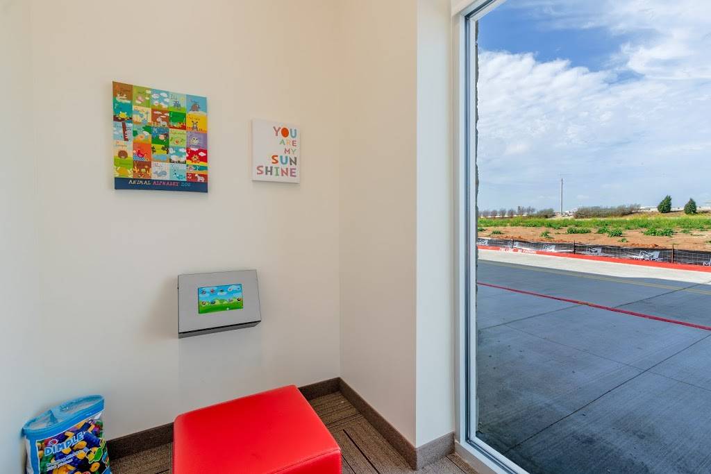 Grand Prairie Modern Dentistry | 1215 Arkansas Ln Ste 100, Grand Prairie, TX 75052, USA | Phone: (469) 701-2344