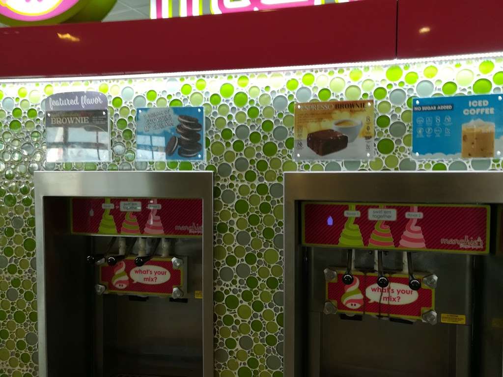 Menchies Frozen Yogurt | 1701 Airport Blvd, San Jose, CA 95110, USA | Phone: (800) 920-1011