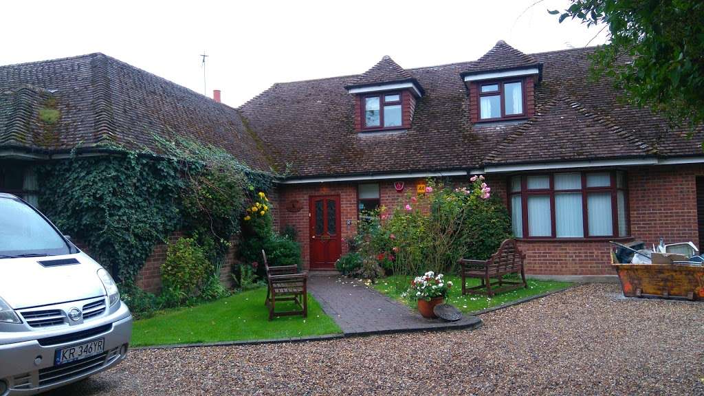 High Hedges B&B | Green Tye, Much Hadham SG10 6JP, UK | Phone: 01279 842505