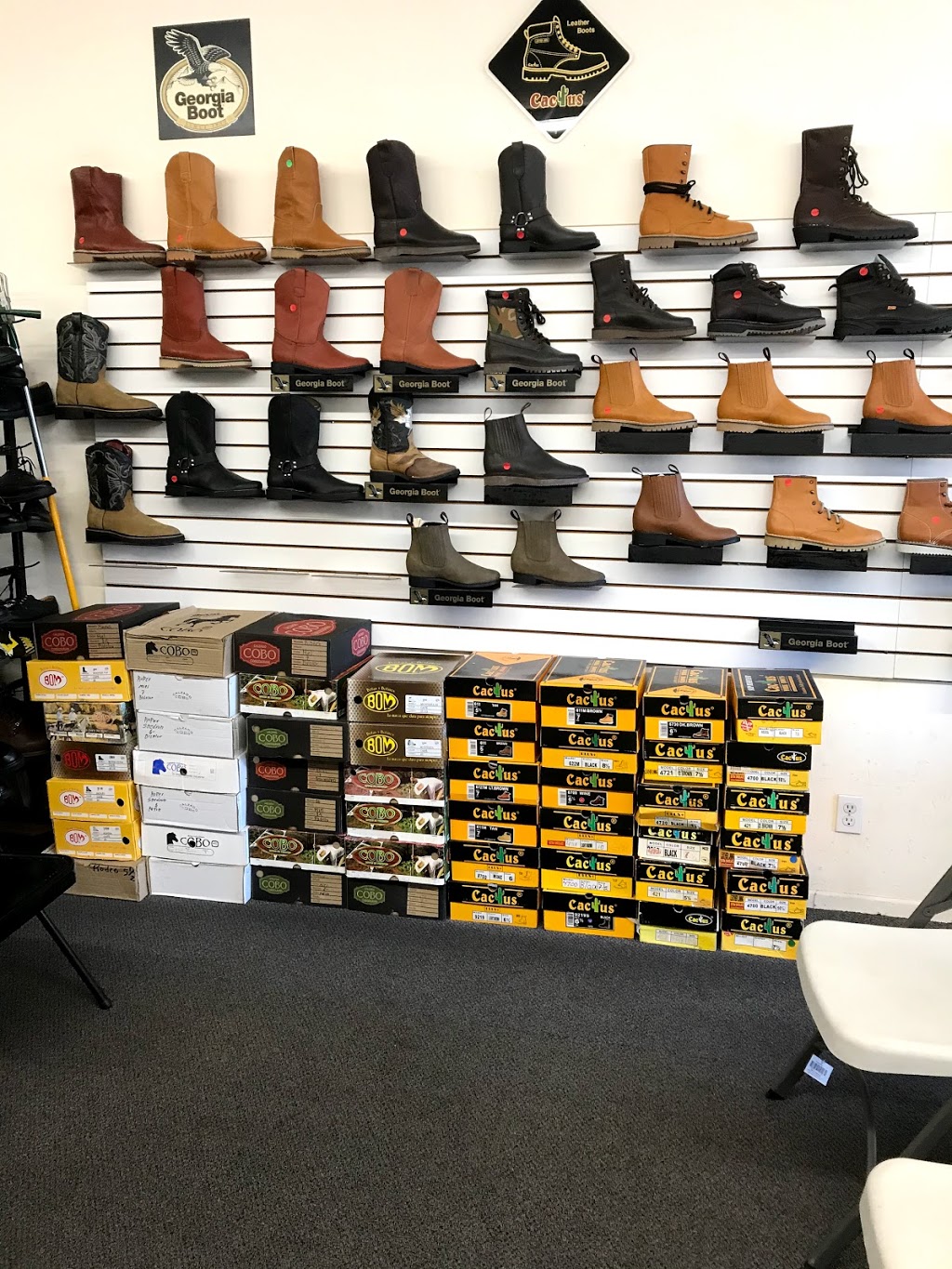 Anguianos Shoes | 18041 Saticoy St, Reseda, CA 91335, USA | Phone: (818) 774-0974