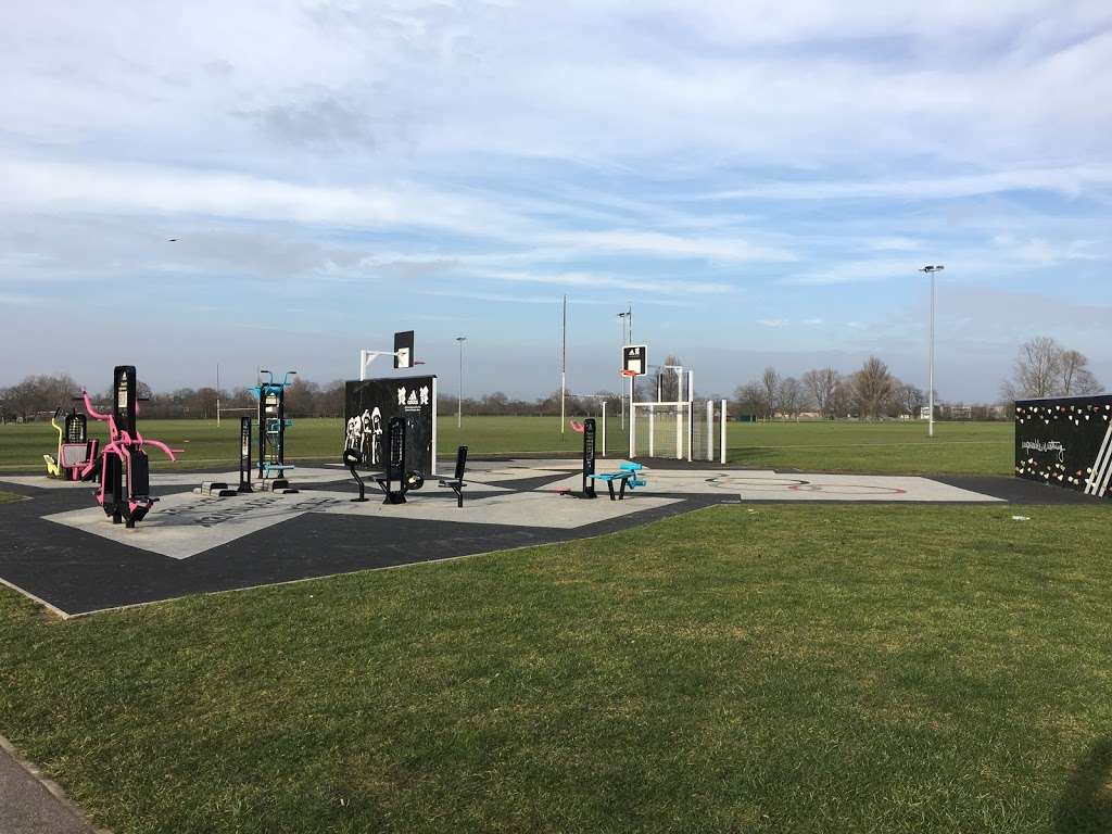 Outdoor Gym | Dagenham RM10 7AU, UK