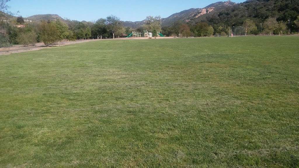 Lang Ranch Neighborhood Park | 3287 Lang Ranch Pkwy, Thousand Oaks, CA 91362, USA | Phone: (805) 495-6471