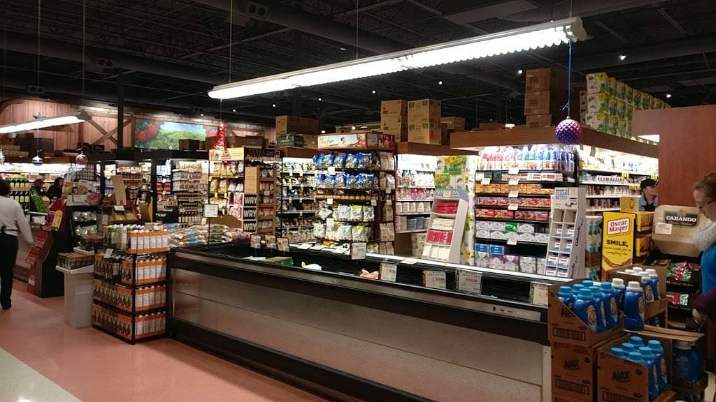 Daves Fresh Marketplace/Smithfield Crossing | 371 Putnam Pike, Smithfield, RI 02917, USA | Phone: (401) 830-5650