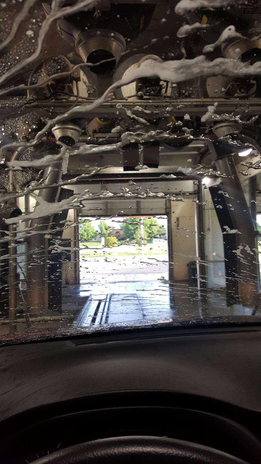 Scrub-A-Dub Car Wash and Oil Change | 5120 Washington Ave, Racine, WI 53406, USA | Phone: (262) 638-8333