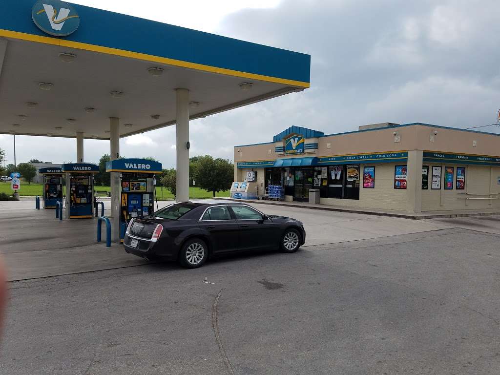 Valero | 4902 E Houston St, San Antonio, TX 78220, USA | Phone: (210) 661-6481