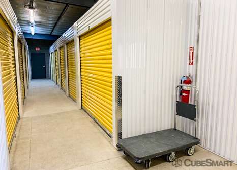 CubeSmart Self Storage | 22394 FM 1097, Montgomery, TX 77356, USA | Phone: (936) 597-6673