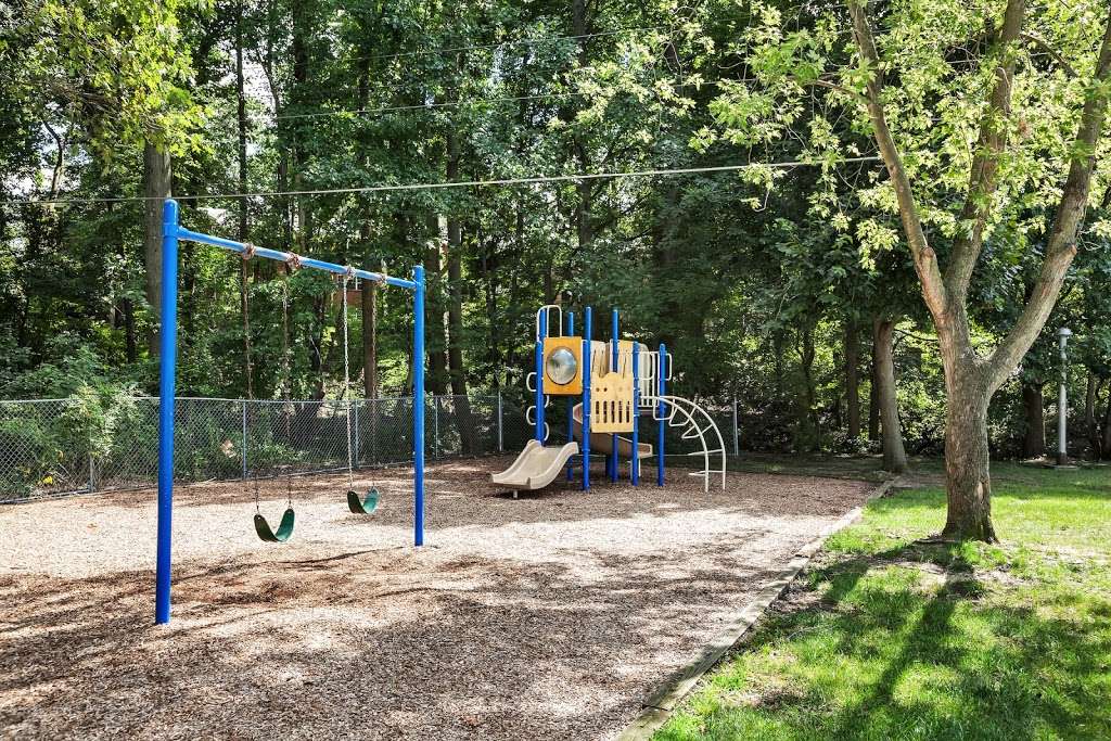 Union Grove | 1200 Clements Bridge Rd, Barrington, NJ 08007, USA | Phone: (856) 546-9500