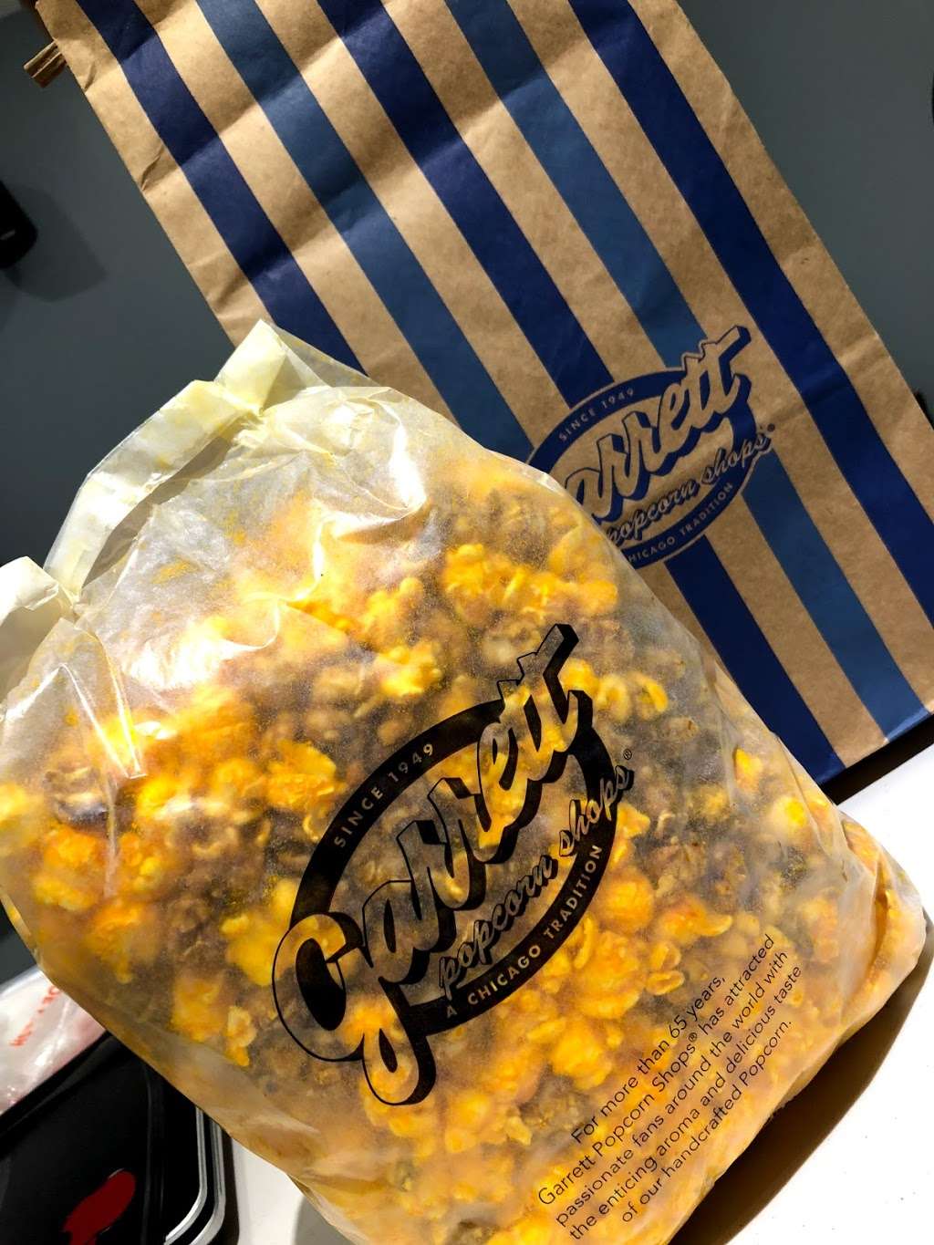 Garrett Popcorn Shops | OHare International Airport (ORD), Terminal 1 Concourse B, 5600 Mannheim Rd, Chicago, IL 60666, USA | Phone: (888) 476-7267