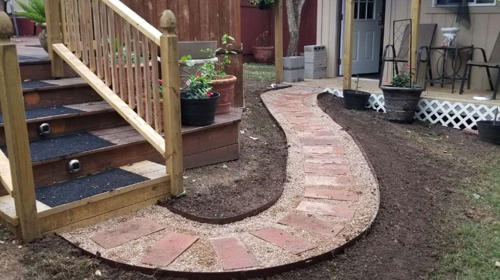 De los santos Landscaping And Lot preparation | 5167 Village Green, San Antonio, TX 78218, USA | Phone: (210) 954-9223