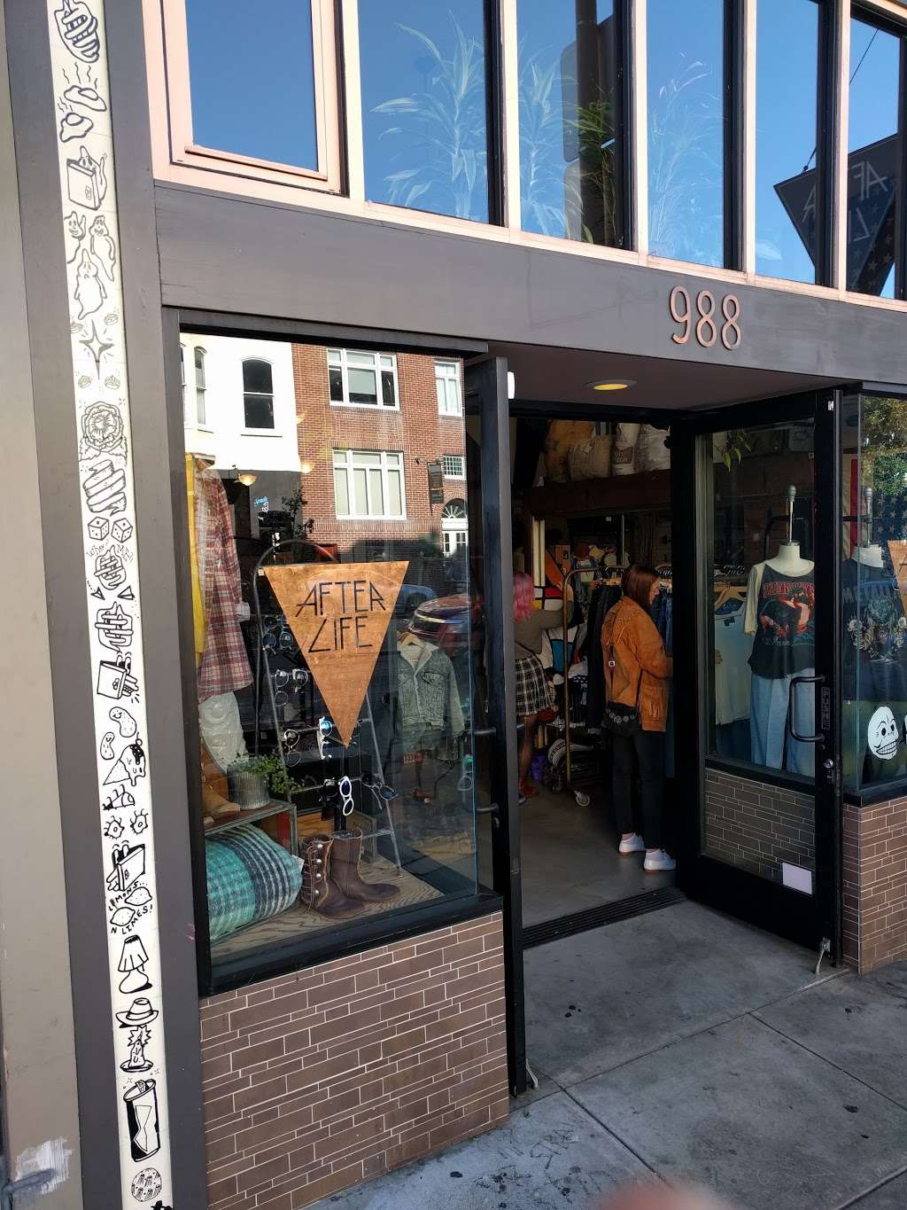 Afterlife Boutique | 988 Valencia St, San Francisco, CA 94110, USA | Phone: (415) 796-2398