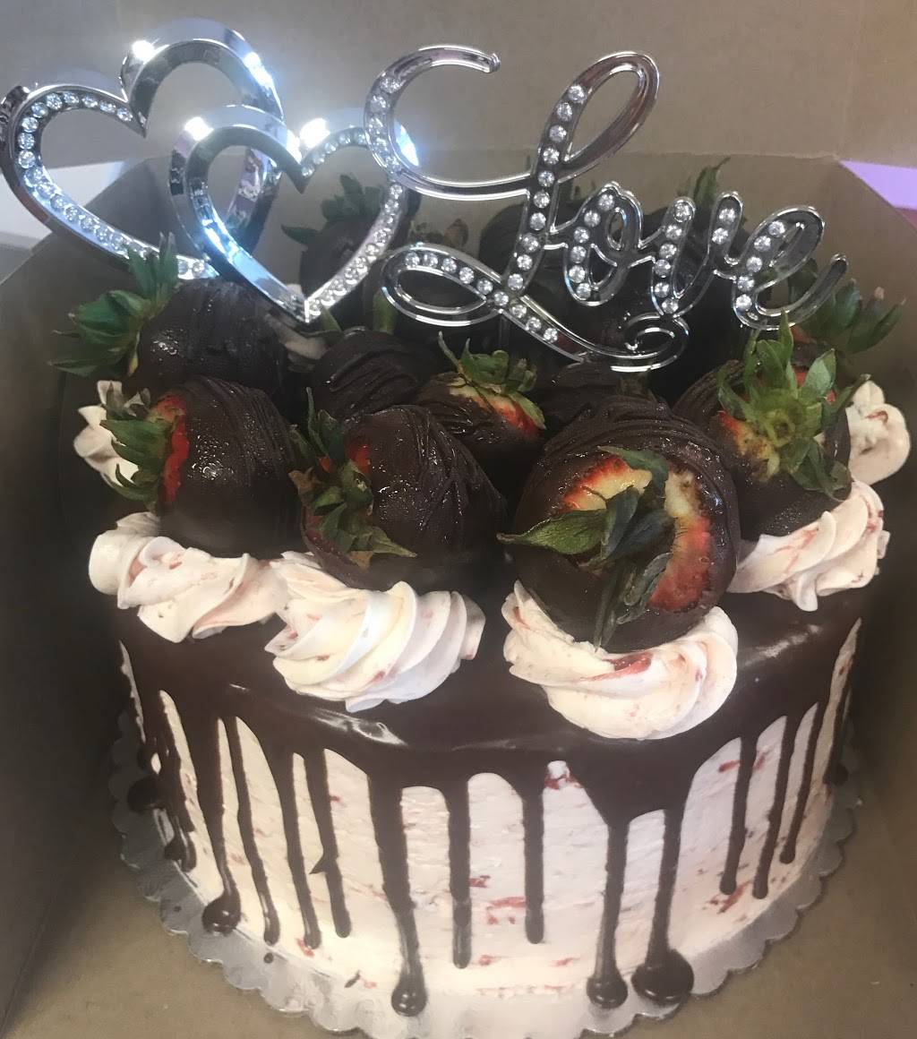 Five Star Cake Co. | 19421 E 10 Mile Rd, Roseville, MI 48066 | Phone: (586) 218-7871