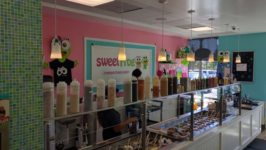 sweetFrog Frozen Yogurt | 2306 Las Posas Rd, Camarillo, CA 93010, USA | Phone: (805) 482-0444