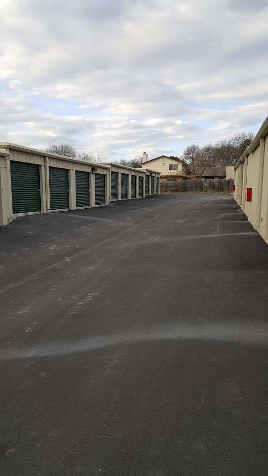 Lockaway Storage - Crestway | 7095 Crestway Rd, San Antonio, TX 78239, USA | Phone: (210) 871-1778