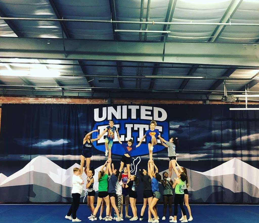 United Elite Cheerleading and Tumbling | 7030 S Potomac St, Centennial, CO 80112, USA | Phone: (303) 799-6920