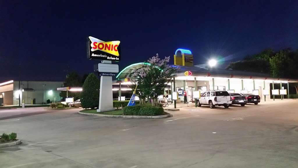 Sonic Drive-In | 8405 N Houston Rosslyn Rd, Houston, TX 77088 | Phone: (713) 466-6686