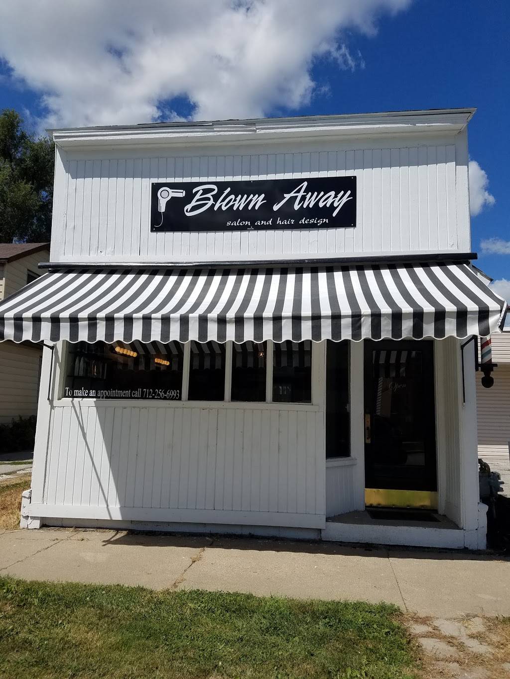 Blown Away | 504 S 21st St, Council Bluffs, IA 51501, USA | Phone: (712) 256-6993