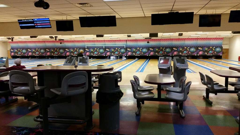 Strike Zone Alleys | 2501 West End Ave, Pottsville, PA 17901, USA | Phone: (570) 622-8740
