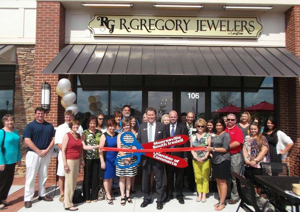 R Gregory Jewelers MOORESVILLE | 138 Village View Dr #106, Mooresville, NC 28117, USA | Phone: (704) 997-2881