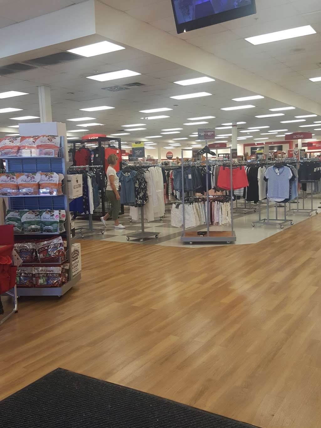 T.J. Maxx | 552 John Ross Pkwy, Rock Hill, SC 29730, USA | Phone: (803) 985-4700