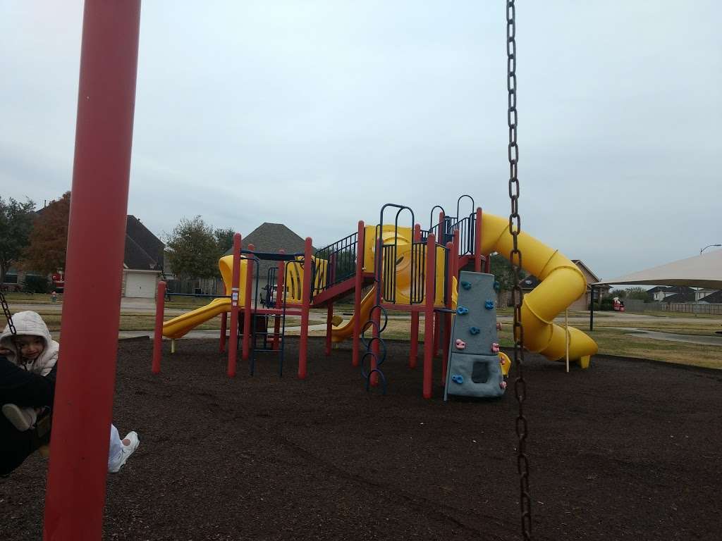 Cypress Village Park | 6202 Summit Dr, Pearland, TX 77584, USA | Phone: (281) 412-8900