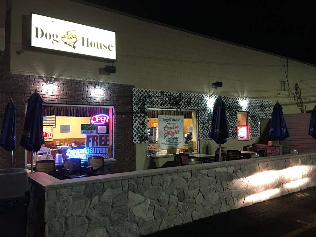 The Dawg House | 17 N Middletown Rd, Nanuet, NY 10954, USA | Phone: (845) 624-9500