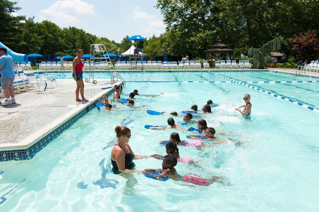 Chartwell Family Oasis Swim Club | 136 Paragon Ave, Marlton, NJ 08053, USA | Phone: (856) 983-8827