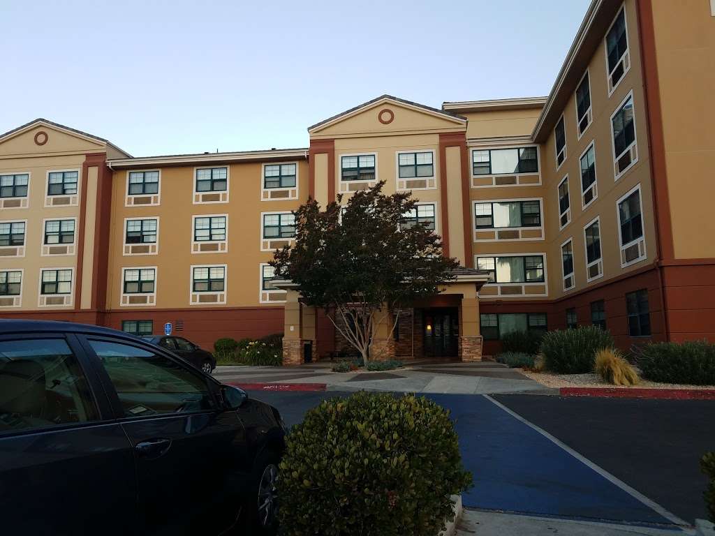 Extended Stay America Los Angeles - Burbank Airport | 2200 W Empire Ave, Burbank, CA 91504, USA | Phone: (818) 567-0952