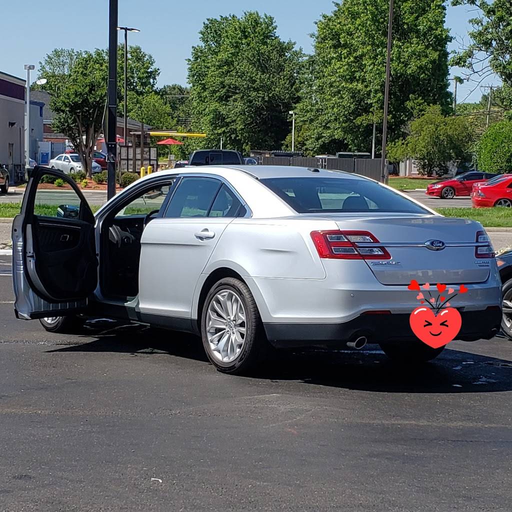 Autobell Car Wash | 925 N Battlefield Blvd, Chesapeake, VA 23320, USA | Phone: (757) 436-9491