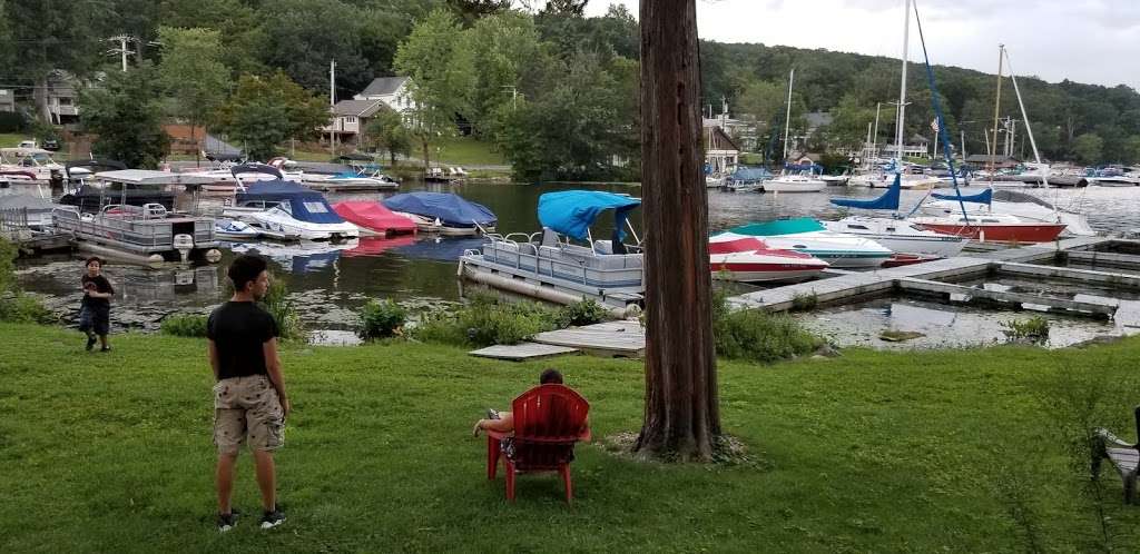 Antons on the Lake | 7 Waterstone Rd, Greenwood Lake, NY 10925, USA | Phone: (845) 477-0010