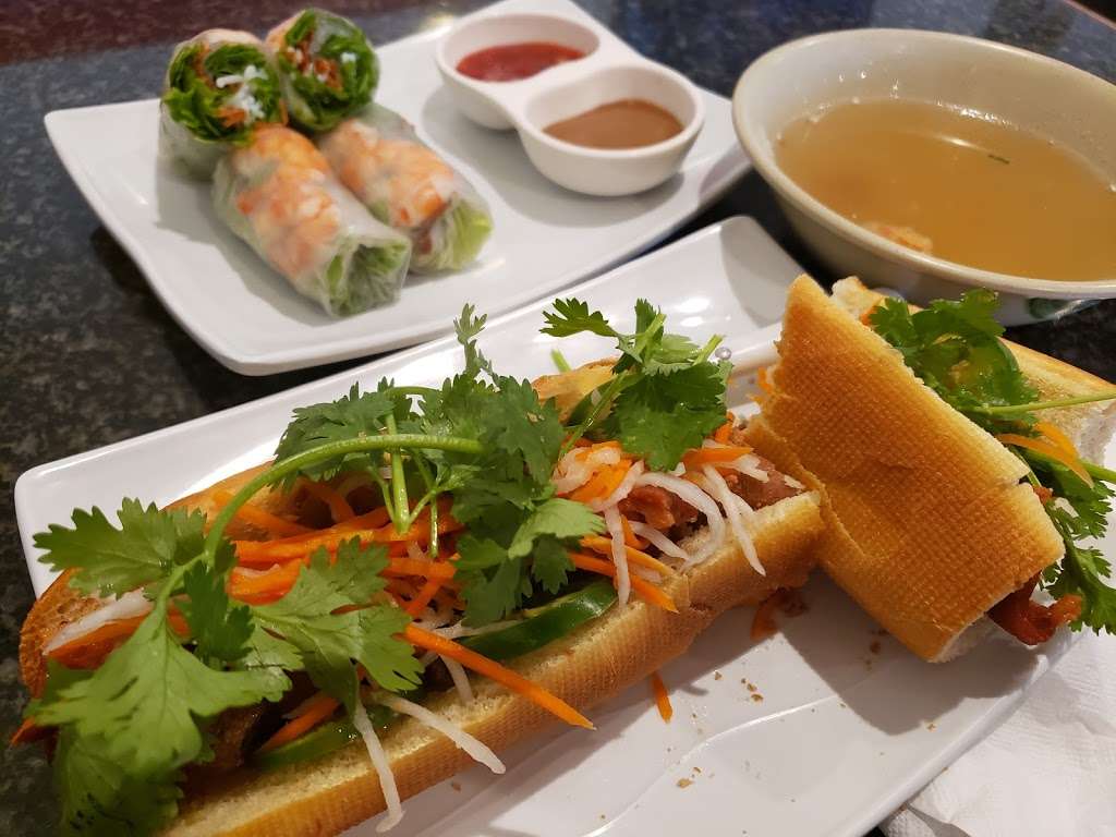 Pho House | 5248 Beach Blvd, Buena Park, CA 90621, USA | Phone: (714) 994-1690